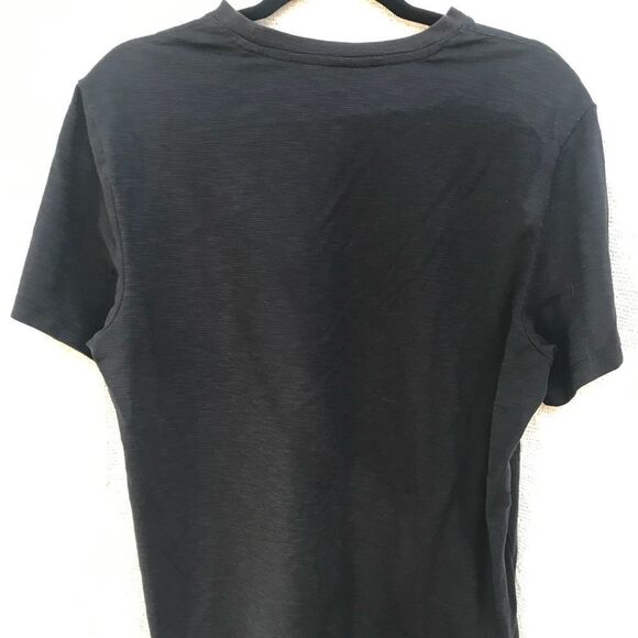 Perry Ellis Textured T-Shirt - Picture 4 of 5